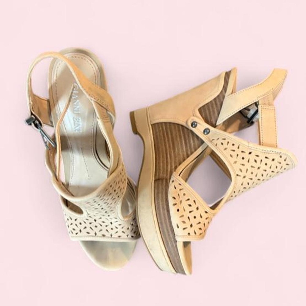 Gianni Bini Tan Leather Laser Cut Wedge Sandals Buckle Slingback Cream Heels